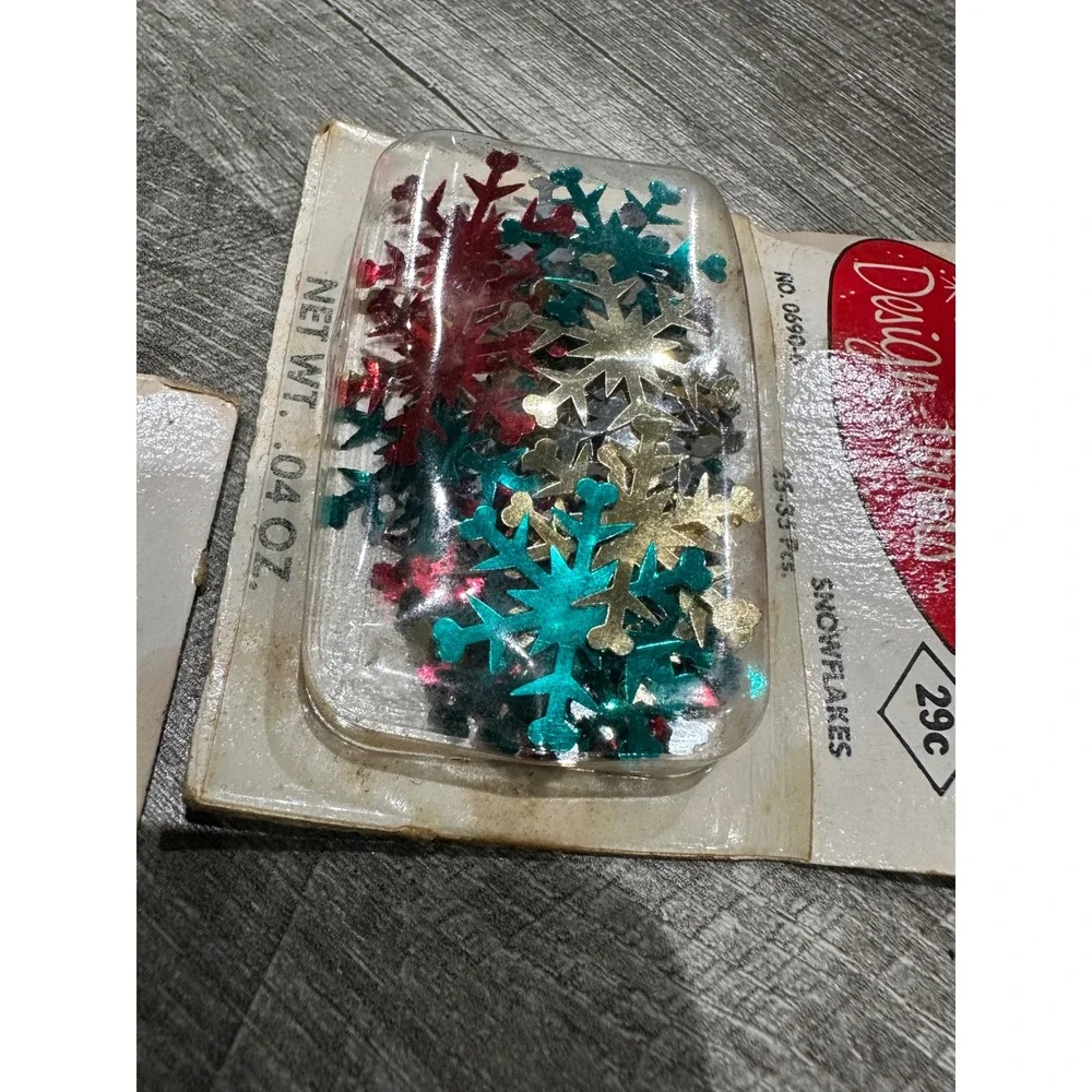 Vintage Craft House Design-trims‎ Snowflake Sequins Red Green Gold Silver 2 Pack